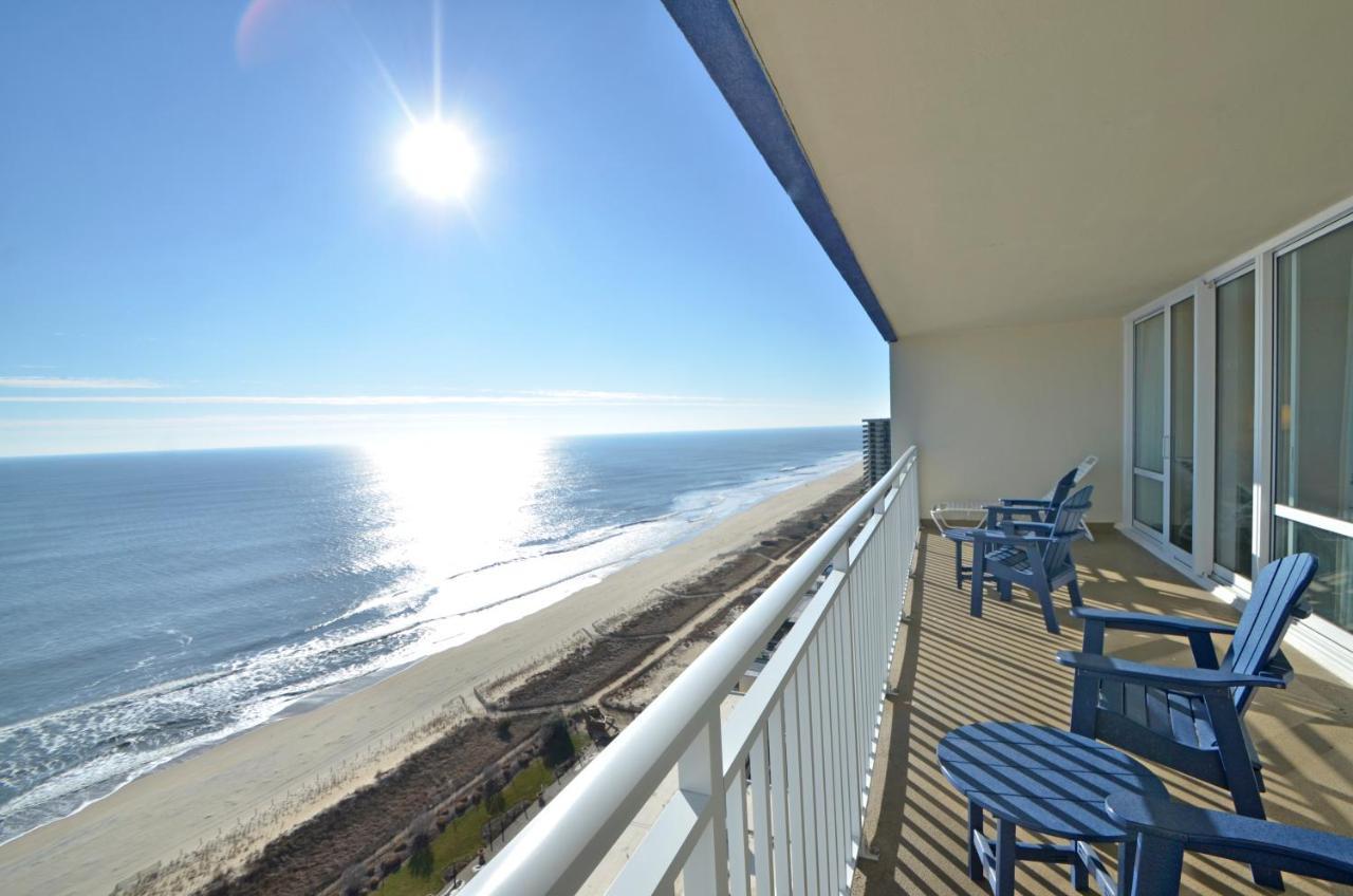 Carousel Resort Hotel And Condominiums Ocean City Exterior photo