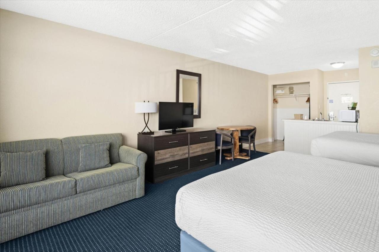 Carousel Resort Hotel And Condominiums Ocean City Exterior photo